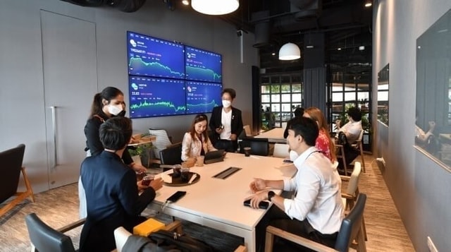 โซนทำงานเงียบ Bitkub Capital Group Holdings กรุงเทพ - วัฒนธรรมการทำงานในไทย