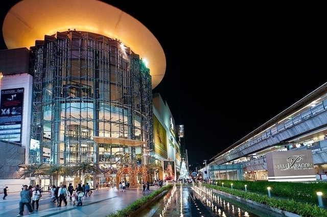 พื้นที่ทำงานเปิดของ The Mall Group กรุงเทพ - บริษัทชั้นนำในไทย