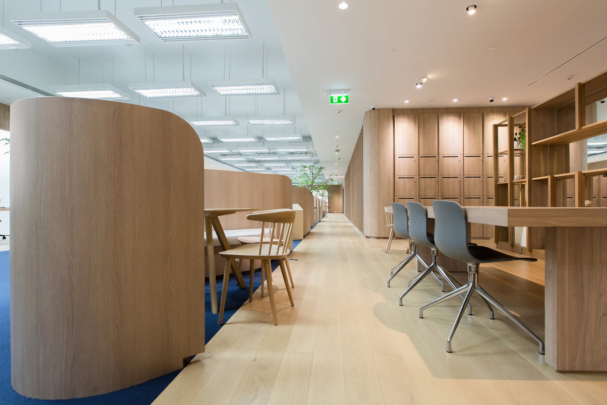 LINE office 4