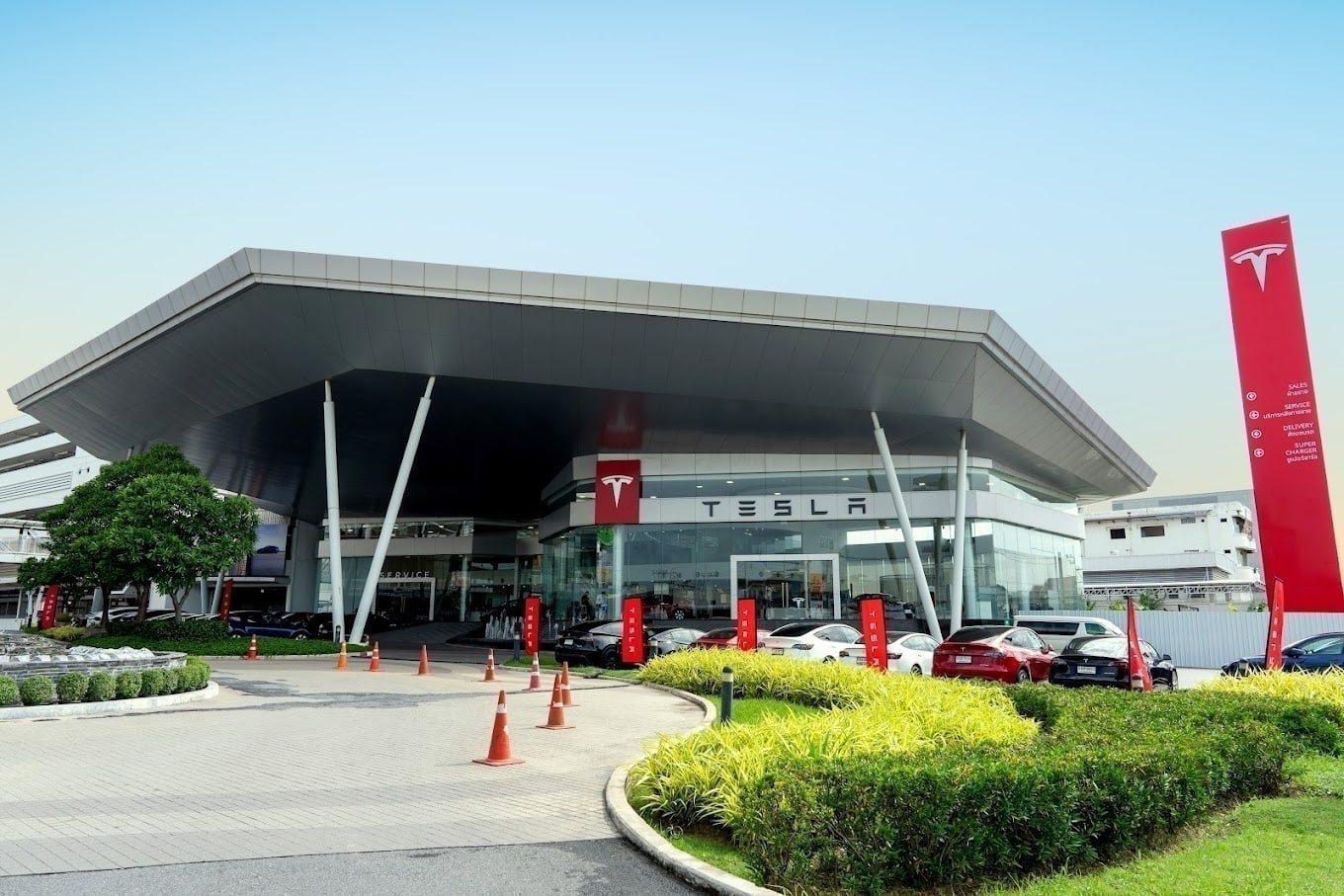 Tesla Thailand main reception — TOP50 most attractive employer